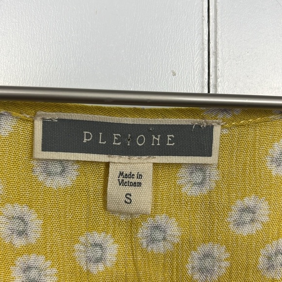 Pleione Womens Top S Yellow Blue Floral Balloon Sleeves Tiered Pullover Boho NWT - Picture 2 of 14